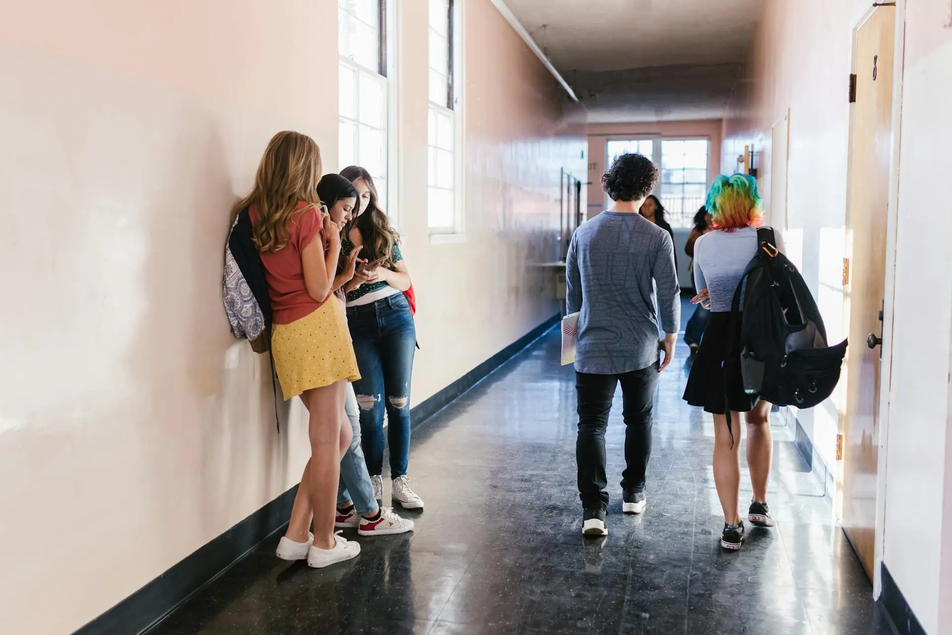 vape detection school hallway